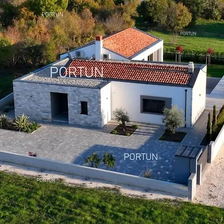 Villa Lastine