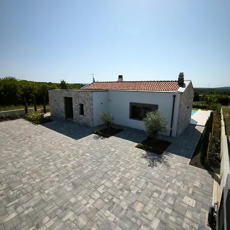 Villa Lastine Kurili