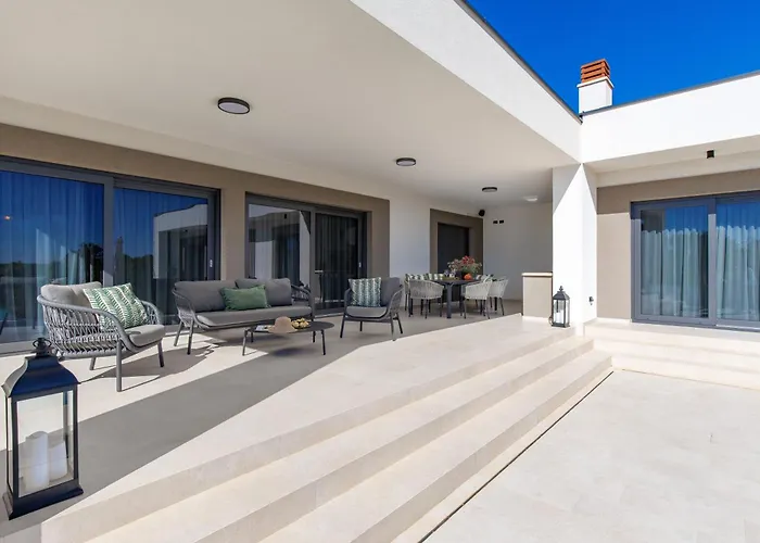 Lastine Near Rovinj Villa